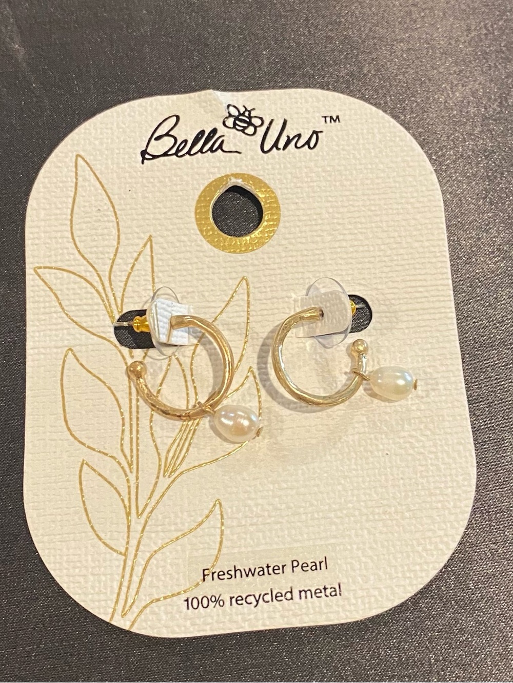 Gold Hoop Earrings with Freshwater Pearl